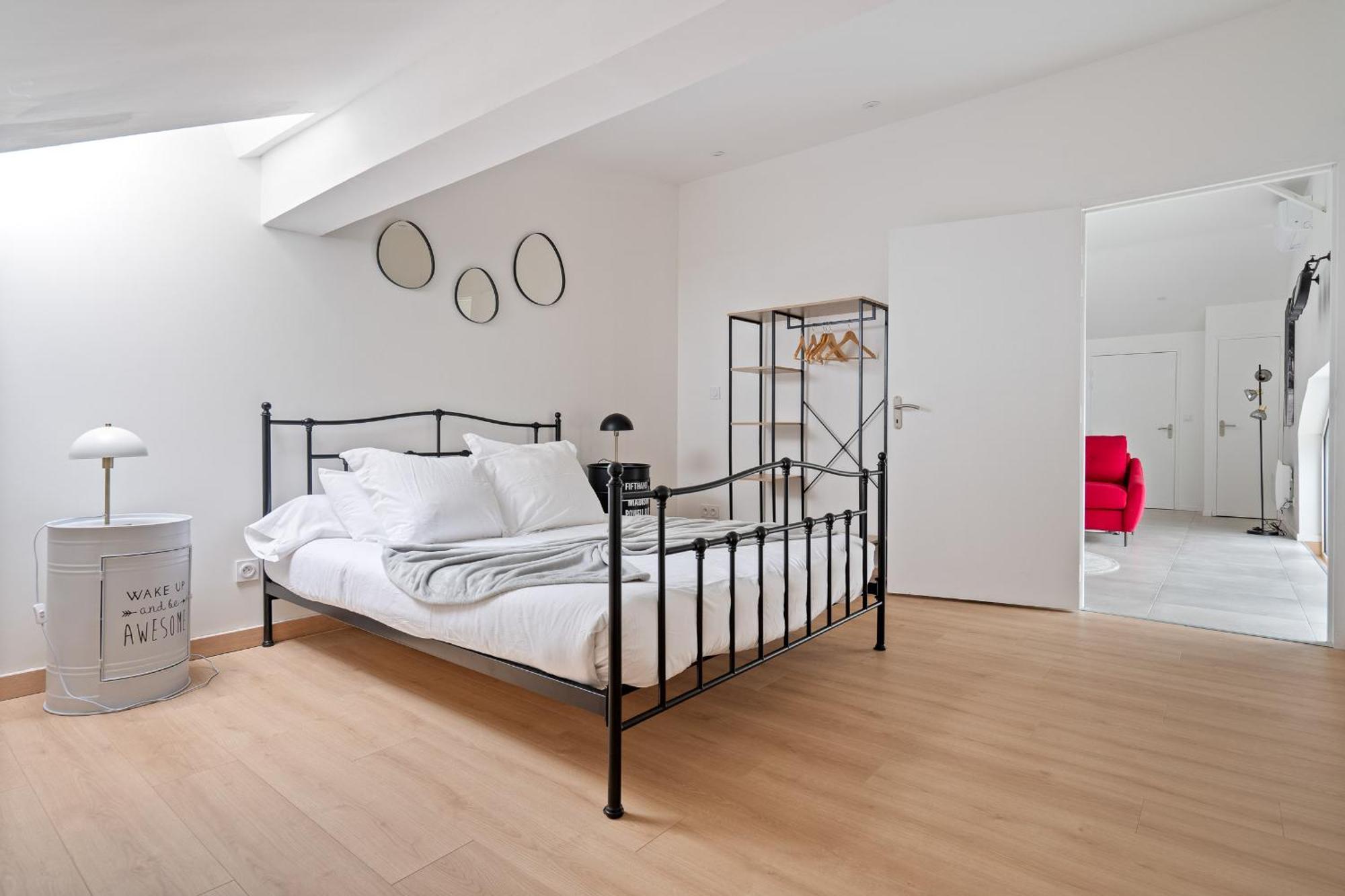Loft Rosalie - Le Meridien A Charbonniere Les Bains - Parking - Netflix - Wifi Apartment *