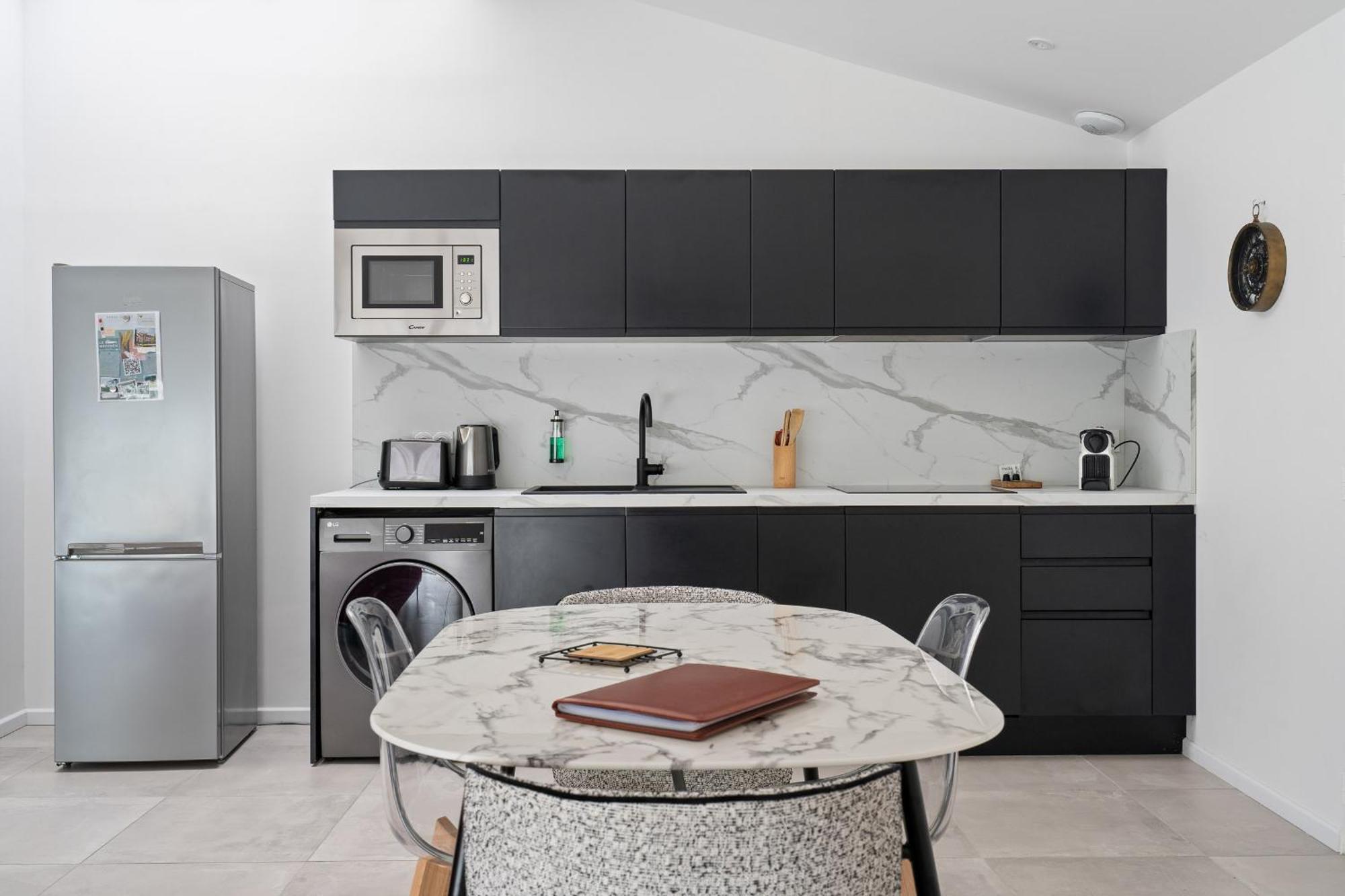 Loft Rosalie - Le Meridien A Charbonniere Les Bains - Parking - Netflix - Wifi Apartment *